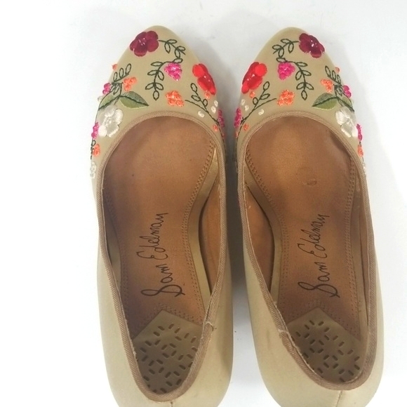 🌼Sam Edelman Embroidered Wedges - Picture 7 of 8